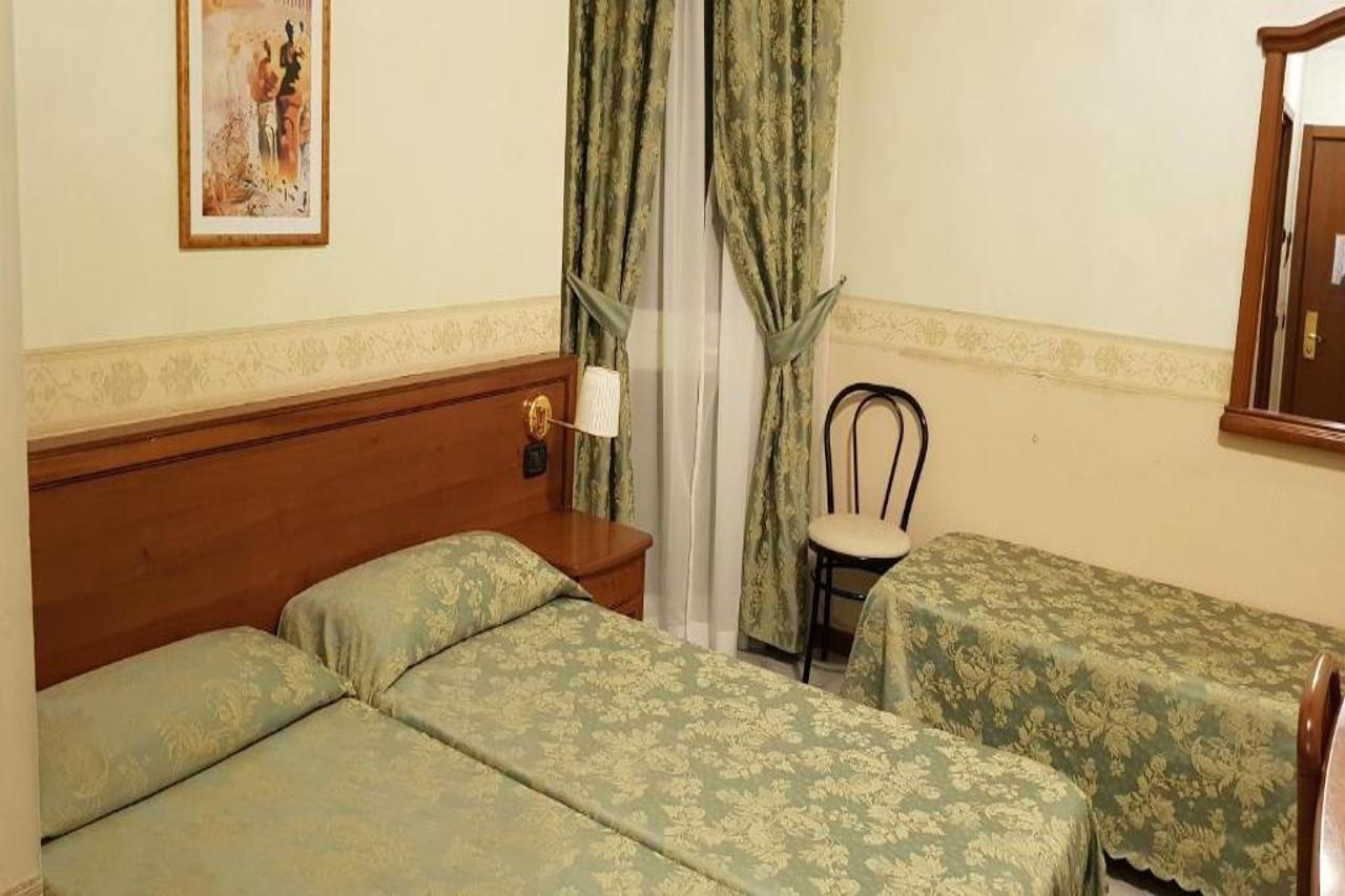 Hotel Orazia Rome Exterior photo